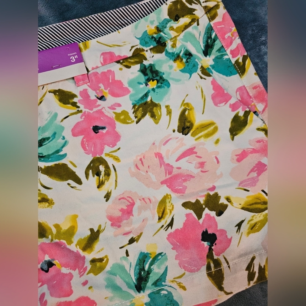 Merona Bermudas Floral Women's Shorts - Pink, Green, Blue Womens Size 18 - Picture 9 of 11